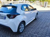 Nuova Mazda 2 116 CV (85 kW) 2026 Lunar white Utilitaria