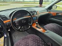 Usata Mercedes E220 170 CV (125 kW) 2007 Blu Berlina