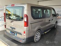 Usata Renault Trafic 126 CV (92 kW) 2017 Grigio chiaro Monovolume