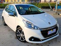 Usata Peugeot 208 Allure 75 CV (55 kW) 2017 Bianco Utilitaria