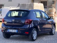 Usata Dacia Sandero Comfort 73 CV (53 kW) 2020 Blu Berlina