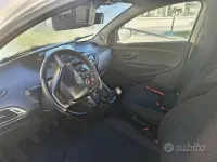 Usata Lancia Ypsilon 80 CV (58 kW) 2014 Bianco Utilitaria