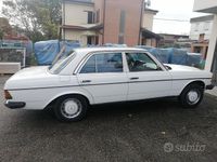 Usata Mercedes 200 1981 Bianco Berlina
