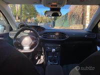 Usata Peugeot 308 SW 131 CV (96 kW) 2015 Station wagon