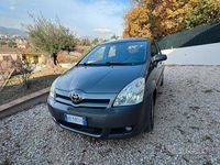 Usata Toyota Corolla Verso 177 CV (130 kW) 2006 Grigio Monovolume