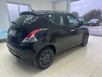 Usata Lancia Ypsilon Gold 69 CV (50 kW) 2022 Nero Utilitaria