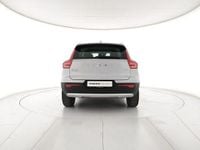 Usata Volvo XC40 Momentum 163 CV (119 kW) 2022 Argento SUV