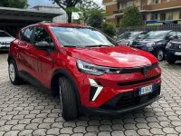 Käytetty Renault Captur Evolution 101 HP (74 kW) 2025 Punainen Katumaasturi