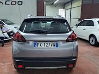 Usata Peugeot 2008 105 CV (77 kW) 2019 Grigio SUV