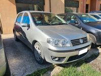 Usata Fiat Punto Dynamic 69 CV (50 kW) 2003 Grigio Utilitaria