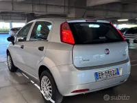 Usata Fiat Grande Punto 77 CV (56 kW) 2013 Grigio Utilitaria