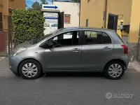 Usata Toyota Yaris 87 CV (63 kW) 2008 Grigio Utilitaria