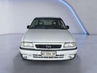Usata Opel Astra 149 CV (109 kW) 1995 Bianco Berlina