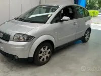 Usata Audi A2 75 CV (55 kW) 2004 Grigio Utilitaria