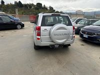 Usata Suzuki Grand Vitara 129 CV (94 kW) 2007 Argento SUV