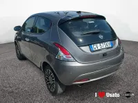 Usata Lancia Ypsilon Gold 70 CV (51 kW) 2024 Grigio Utilitaria