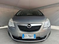 Usata Opel Meriva Cosmo 100 CV (73 kW) 2010 Grigio Monovolume
