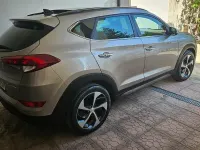 Usata Hyundai Tucson 141 CV (103 kW) 2016 Grigio SUV