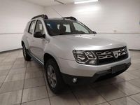 Usata Dacia Duster Lauréate 110 CV (80 kW) 2016 Grigio SUV