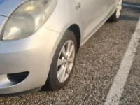 Usata Toyota Yaris 69 CV (50 kW) 2008 Grigio Utilitaria