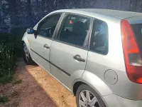Usata Ford Fiesta Ghia 80 CV (58 kW) 2002 Grigio Utilitaria