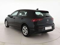 Usata VW Golf VIII Life 116 CV (85 kW) 2025 Grenadill black metallizzato Berlina