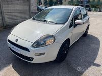 Usata Fiat Punto Street 69 CV (50 kW) 2016 Bianco Berlina