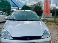 Occasion Ford Focus Ambiente 90 PK (66 kW) 2001 Grijs Sedan