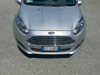 Usata Ford Fiesta Titanium 82 CV (60 kW) 2013 Grigio Berlina