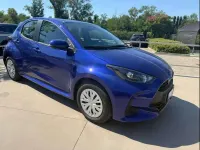 Nuova Toyota Yaris Hybrid Active 92 CV (67 kW) 2026 Blu Berlina