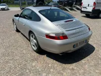 Usata Porsche 911 Carrera 4 299 CV (219 kW) 1999 Argento metallizzato Coupé