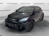 Usado Toyota Yaris 280 CV (205 kW) 2024 Negro Utilitario
