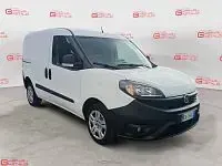 Usata Fiat Doblò Lounge 95 CV (69 kW) 2020 Bianco Monovolume