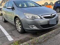Usata Opel Astra 110 CV (80 kW) 2011 Grigio Station wagon
