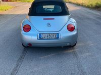 Usata VW New Beetle 101 CV (74 kW) 2004 Grigio Utilitaria