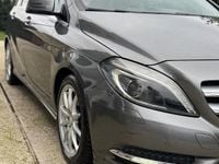 Käytetty Mercedes B200 2014 Harmaa Tila-auto