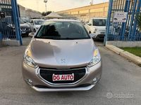 Usata Peugeot 208 92 CV (67 kW) 2012 Grigio Utilitaria