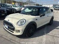Usata Mini ONE 74 CV (54 kW) 2015 Argento Utilitaria