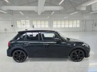 Usata Mini Cooper Resolute Edition 136 CV (100 kW) 2023 Verde Utilitaria