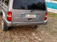 Usata Jeep Cherokee 116 CV (85 kW) 2000 Grigio SUV