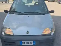 Usata Fiat 600 S 54 CV (39 kW) 2001 Bluazzurro Berlina
