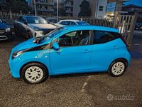 Usata Toyota Aygo Connect Style 72 CV (52 kW) 2020 Blu Utilitaria