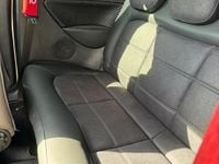 Usata Lancia Ypsilon 70 CV (51 kW) 2004 Bianco Utilitaria