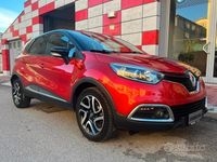 Usata Renault Captur Intens 110 CV (80 kW) 2016 Rosso SUV