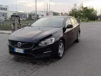 Usata Volvo V60 Business Edition 150 CV (110 kW) 2016 Station wagon