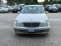 Usata Mercedes E280 Avantgarde 204 CV (150 kW) 2006 Grigio Berlina