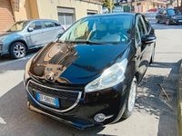 Usata Peugeot 208 Active 82 CV (60 kW) 2013 Nero Utilitaria