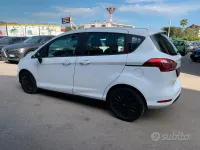 Usata Ford B-MAX 100 CV (73 kW) 2012 Bianco Monovolume