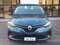 Usata Renault Clio V Techno 91 CV (66 kW) 2022 Grigio Berlina