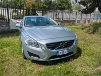 Usata Volvo S60 Momentum 180 CV (132 kW) 2011 Grigio Berlina